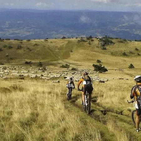 L'ancien Relais De Poste*** Casa de Férias