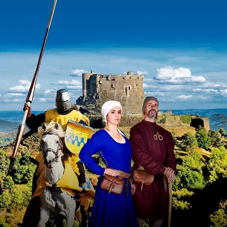 Casa de Férias L'ancien Relais De Poste*** Saint-Dier-dʼAuvergne