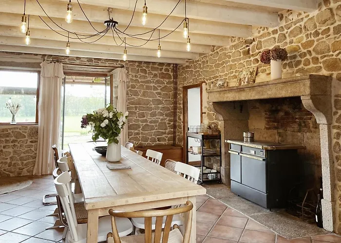 Сasa de vacaciones L'ancien Relais De Poste*** Saint-Dier-dʼAuvergne