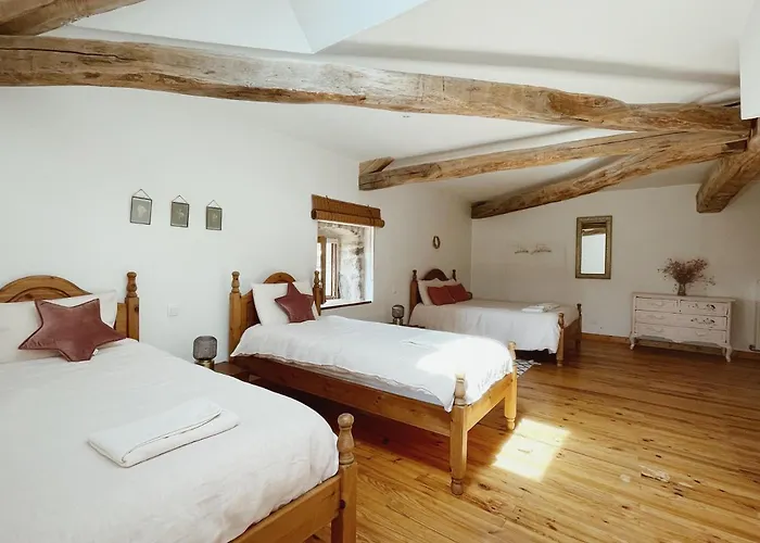 Сasa de vacaciones L'ancien Relais De Poste*** Saint-Dier-dʼAuvergne