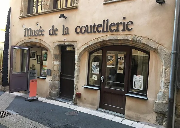 L'ancien Relais De Poste*** *