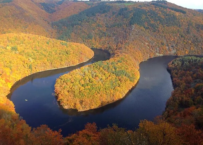 L'ancien Relais De Poste*** * Saint-Dier-dʼAuvergne